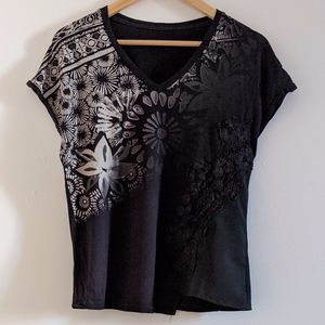 black and white print v-neck Desigual T-Shirt M